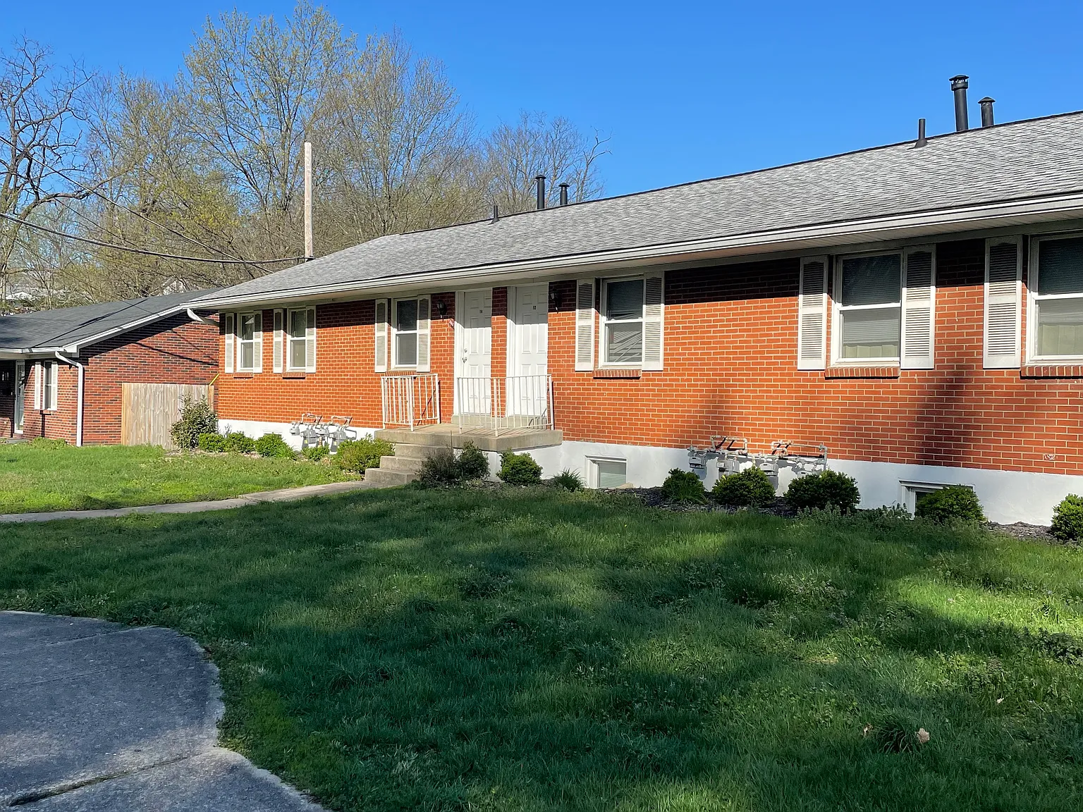 330 Spring St — Photo 1