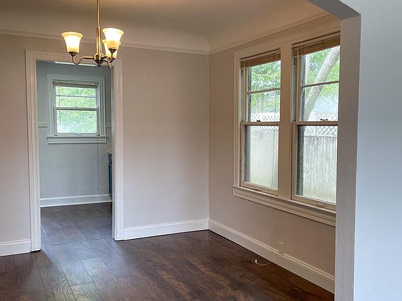 4th image of 3639 Ernest St