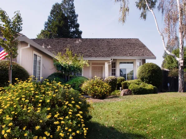 8910 Willowspring Ct, Elk Grove, CA 95758