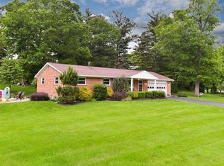 2447 Carriage Hill Dr, Bellefontaine, OH 43311