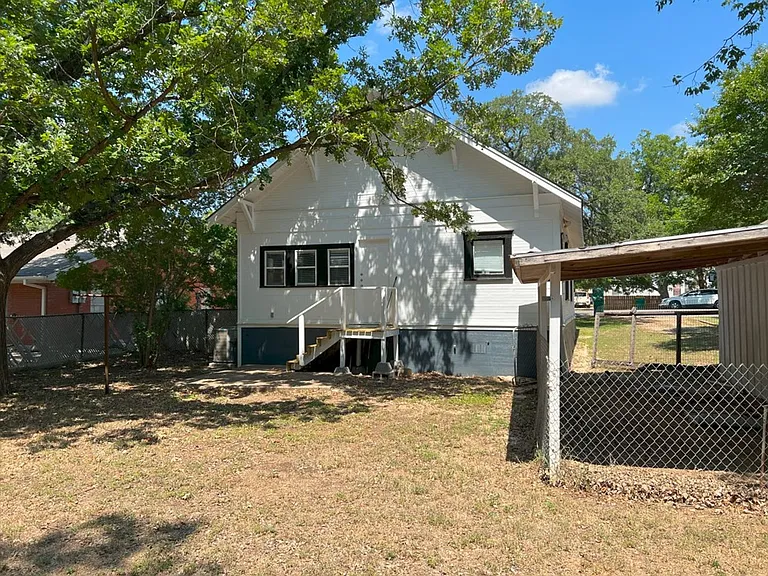 733 N Wall St — Photo 17