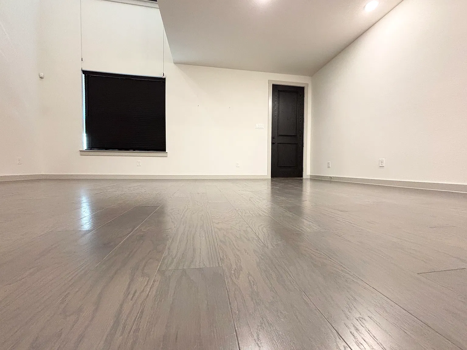 2 bed, 2.5 bath, 1500 sqft, $2,850 — Photo 3