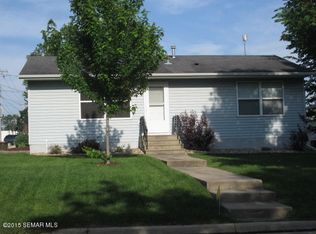 15 1st Ave NE, Dodge Center, MN 55927