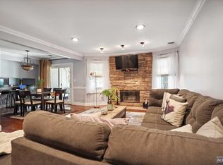 55 Quartz Ln, Paterson, NJ 07501