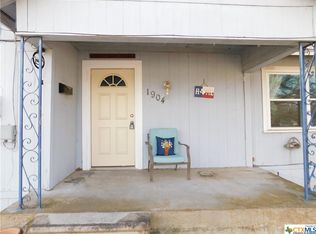 1904 E Leon St, Gatesville, TX 76528