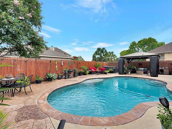 2nd image of 2086 Dillonwood Ct