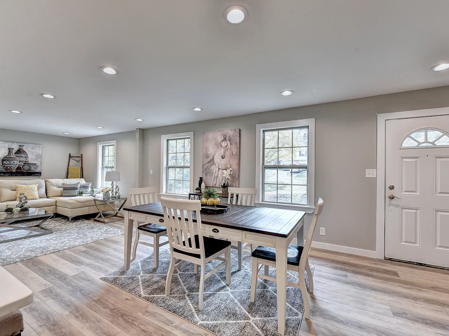 3 bed, 1718 sqft, $2,150 — Photo 3