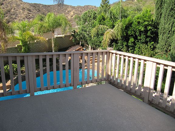 3rd image of 30528 Gibraltar Pl