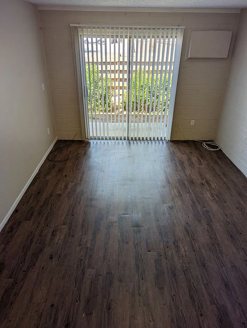 Villa Del Rey Apartment Homes — Photo 4