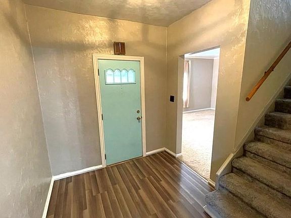 4th image of 1704 Broad St