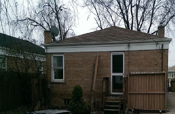 3rd image of 3633 Sarah St