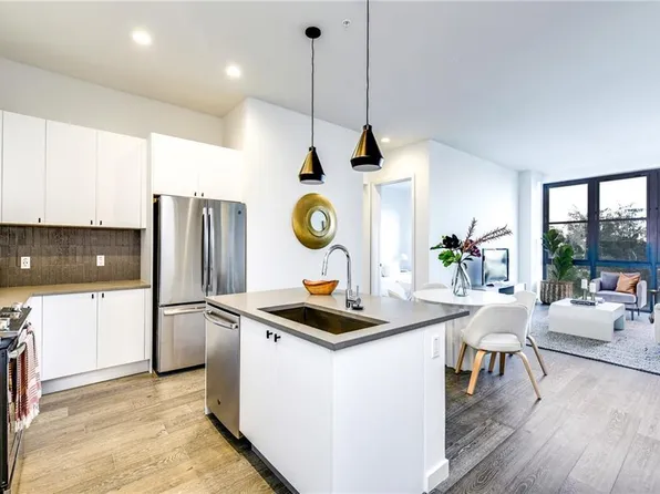 800 Embassy Dr, Austin, TX