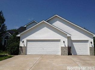 3935 Homestead Dr, Woodbury, MN 55125