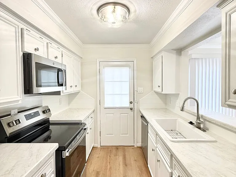 SRRBS Springrock Townhomes — Photo 8