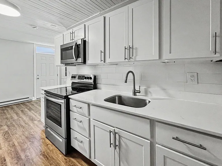116 N Union St — Photo 8
