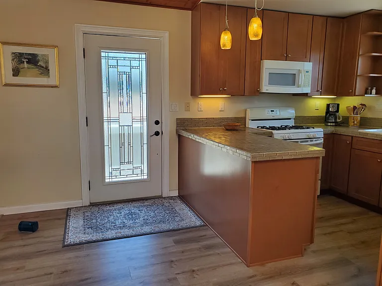 3237 Sandy Pl — Photo 3