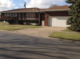12632 S Honore St, Calumet Park, IL 60827