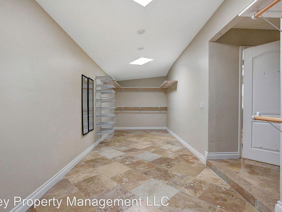 1st image of 6075 W Brooks Ave