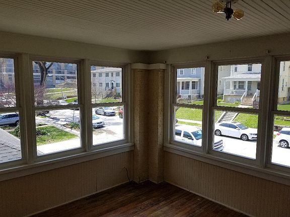 3rd image of 139 N 31st Ave