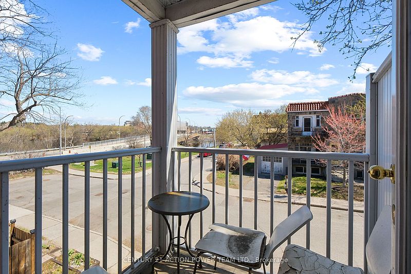 Ottawa House for rent - 4 Bedrooms — photo 20