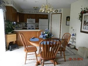4th image of 4609 Iris Ave