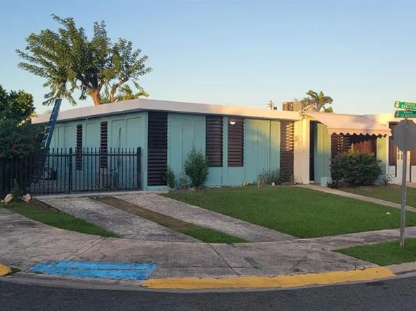 7 Almacigo Urb Quintas Ave #D8, Dorado, PR 00646