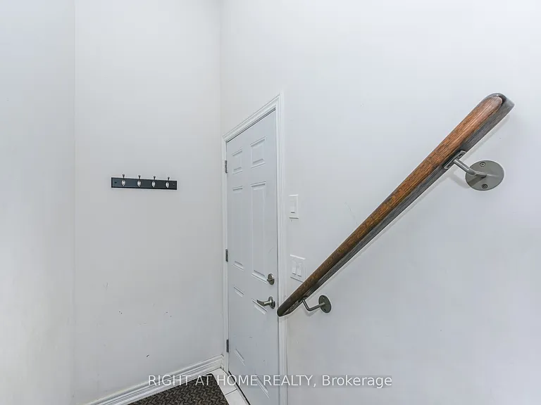 36 Spokanne St — Photo 12