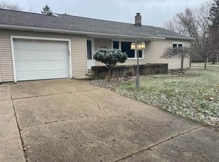 3000 Dartmouth Dr, Midland, MI 48642
