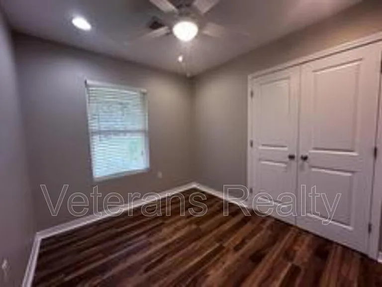 113 Alverado Dr — Photo 8