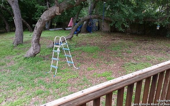 4th image of 15080 De Ville St
