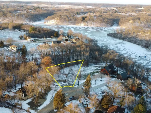 3A190 General Bragg Ct, Apple River, IL 61001