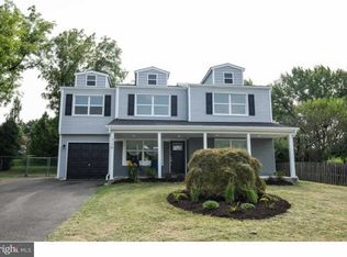 328 Stevenson Cir, Lafayette Hill, PA 19444
