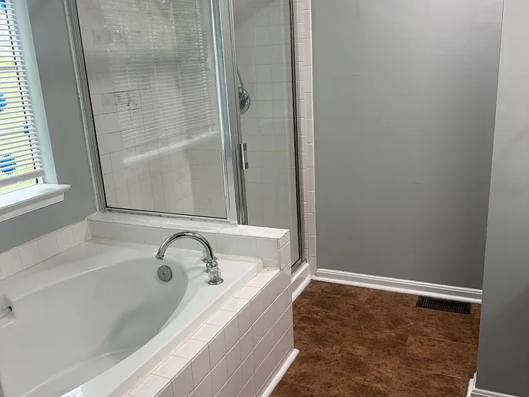 10875 Sherwood Hill Rd — Photo 20