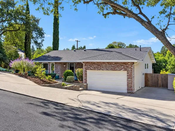 8355 Hidden Valley Cir, Fair Oaks, CA 95628