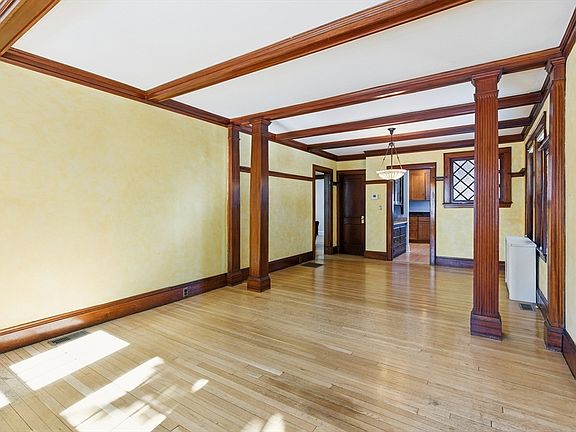 5th image of 7 Clyde Rd