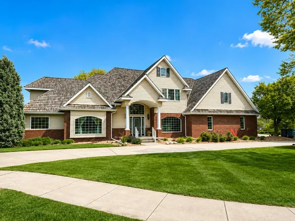 1005 Darrus Dr, Norfolk, NE 68701