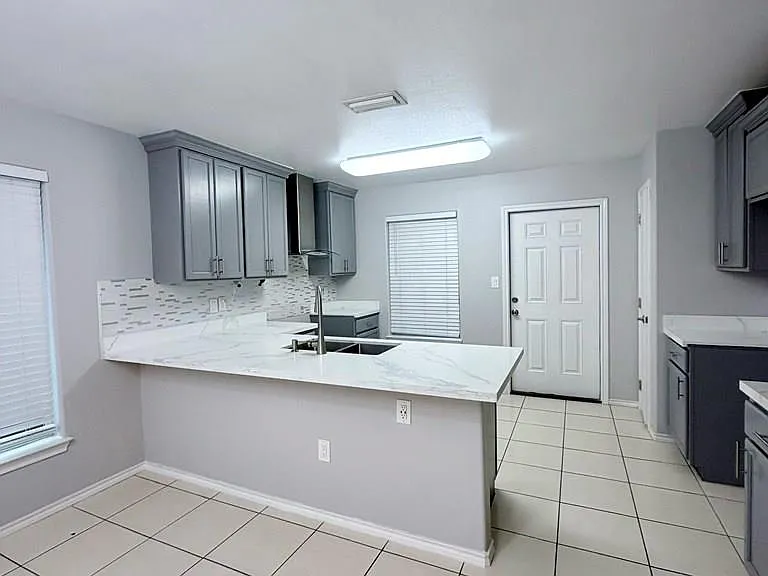 3008 Chadwick Pl — Photo 4
