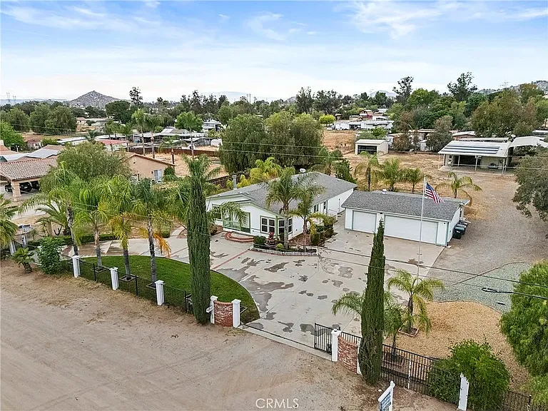 29740 Cadena Dr — Photo 2