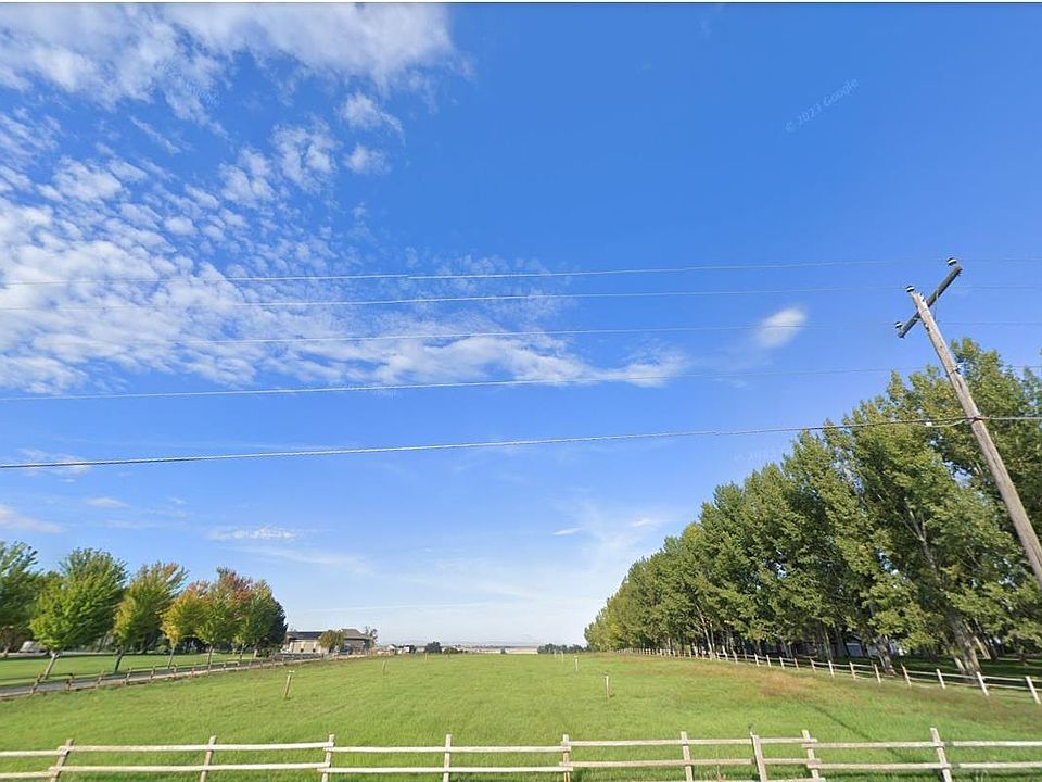 2nd image of Lakeview Cir