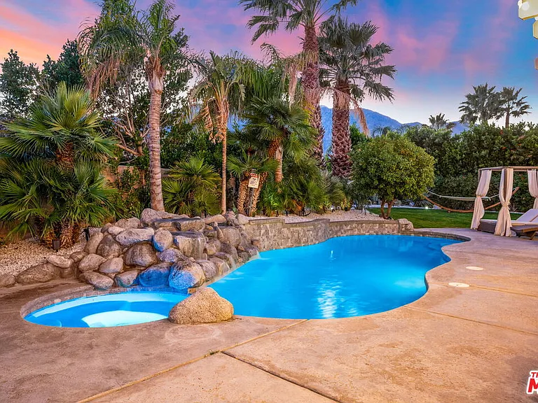 1083 E Circulo San Sorrento Rd — Photo 63