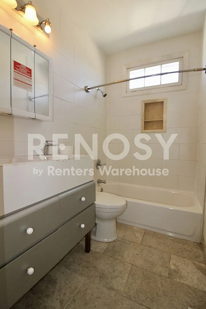 2 Bed 1 Bath | Denver, CO — Photo 4
