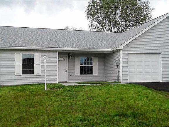 2nd image of 41 Amy Lyne Dr