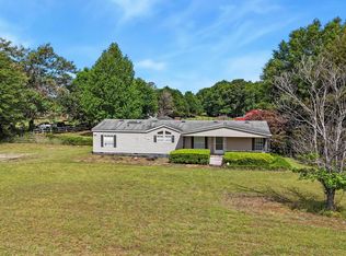 639 Grovania Rd, Hawkinsville, GA 31036