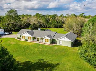2801 E Osceola Rd, Geneva, FL 32732