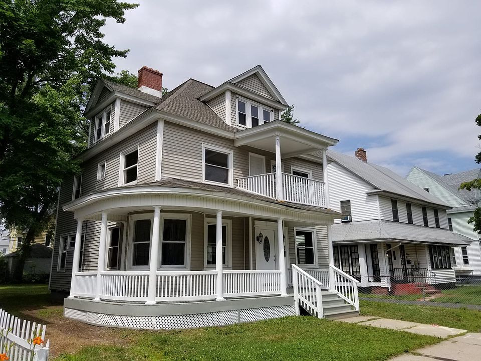 Beautifully updated home! 