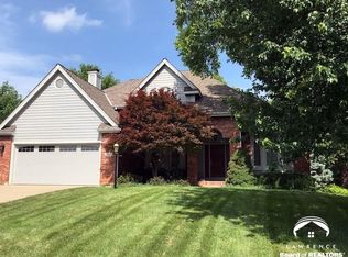 2109 Riviera Dr, Lawrence, KS 66047