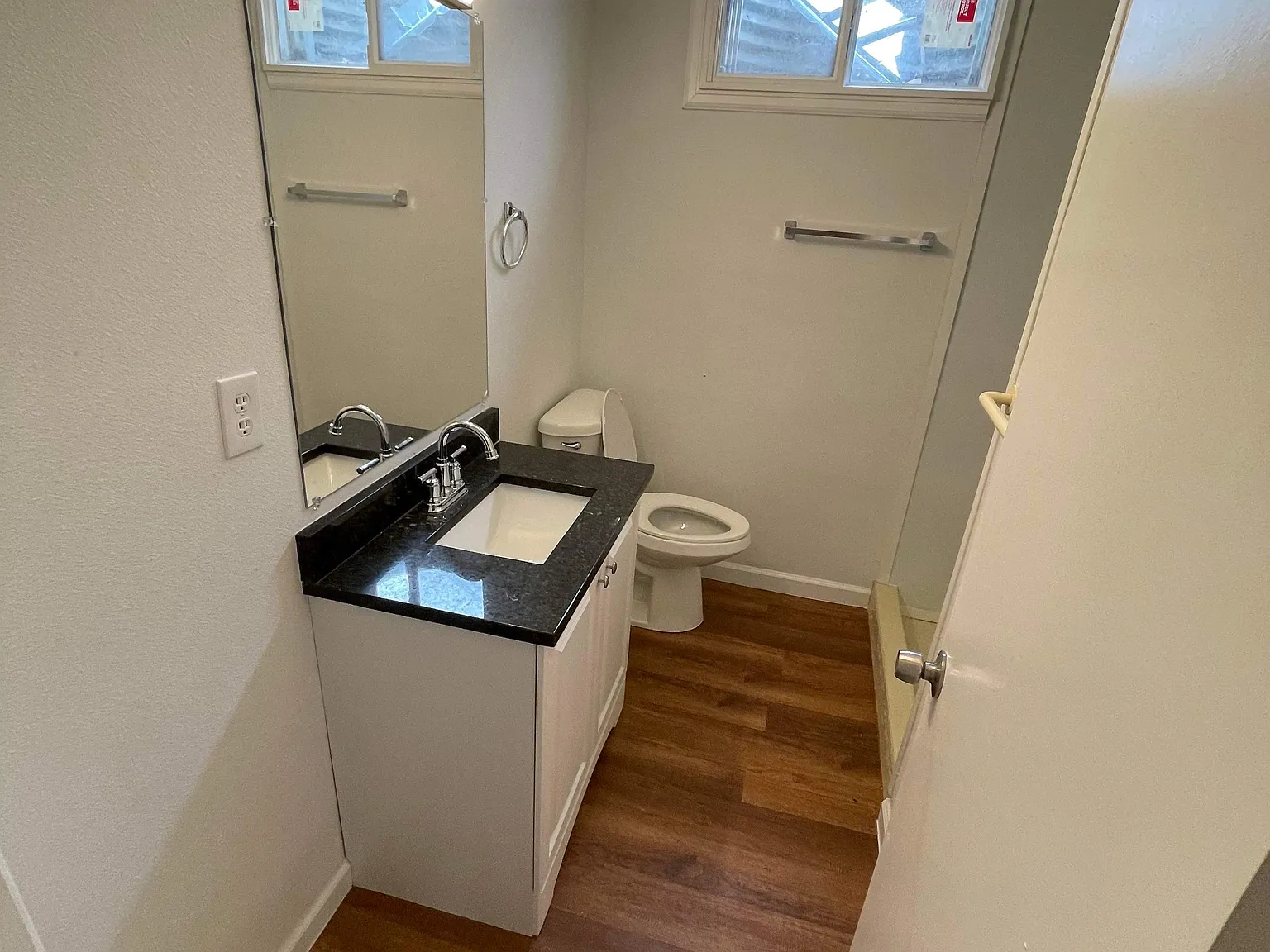 3 bed, 1300 sqft, $750 — Photo 2