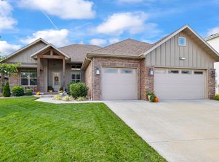 6053 S Maryland Ave, Springfield, MO 65810