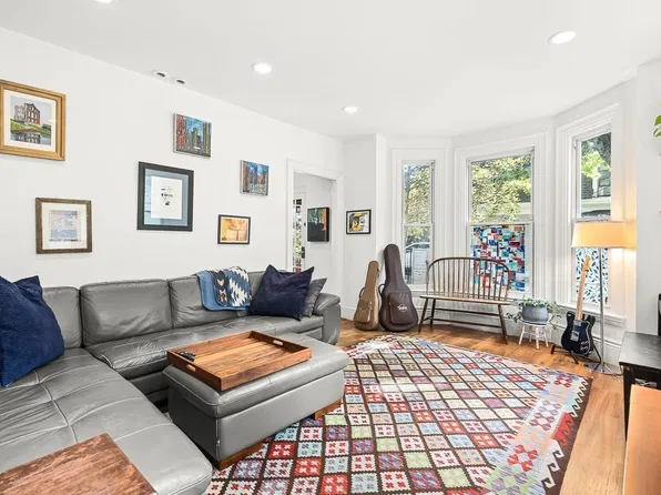 103 Newtonville Ave, Newton, MA 02458