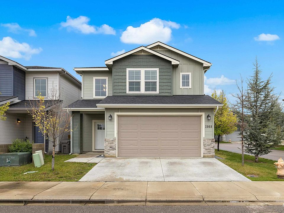 1st image of 2068 W Bella Ln